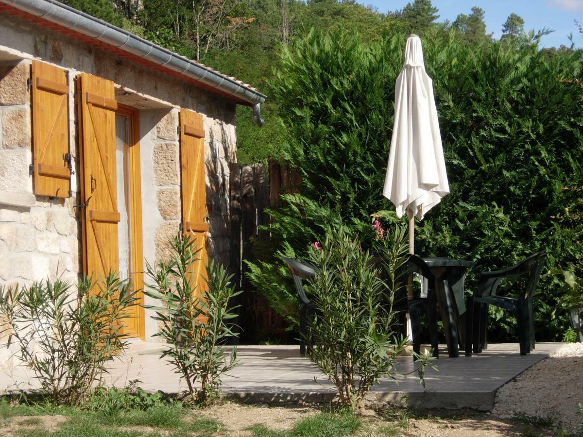 Location De Gites Les Sources Chambonas/Les Vans Zimmer foto